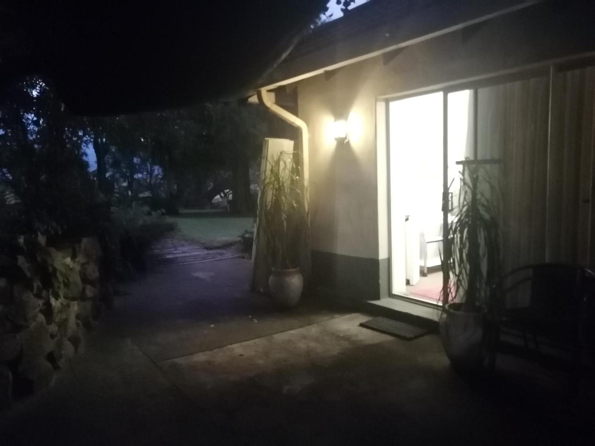 Champagne Valley Bell Park Self Catering Bed & Breakfast エクステリア 写真